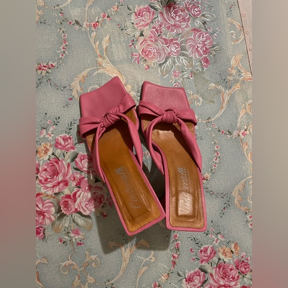 L’intervalle Heels - Picture 2 of 4